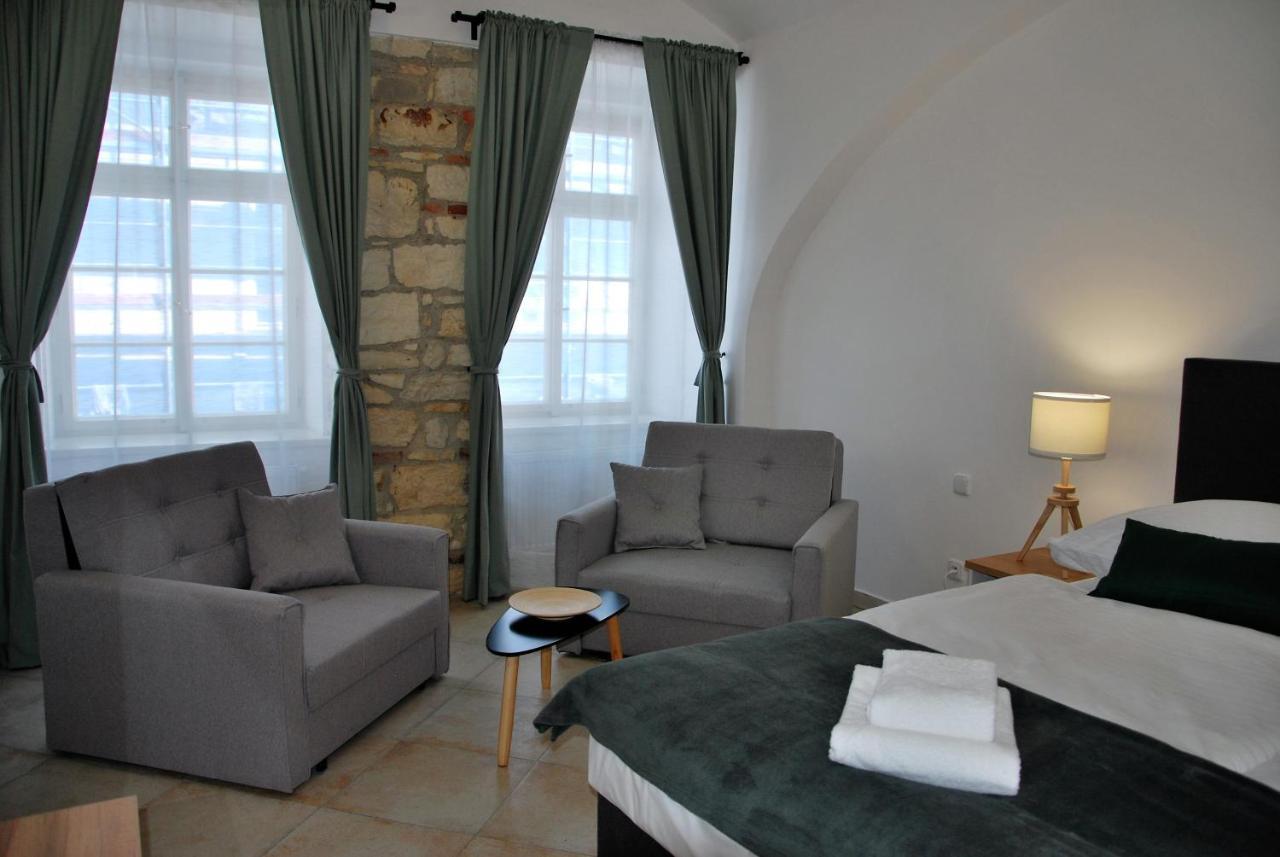 White Swan Boutique Apartments Prag Exterior foto
